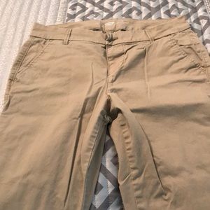 Old navy khaki skinny pants